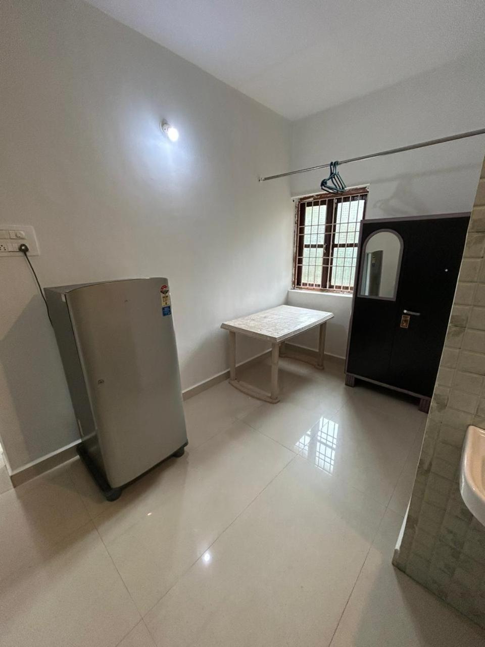 Hare Krishna Hotel Arambol Ngoại thất bức ảnh